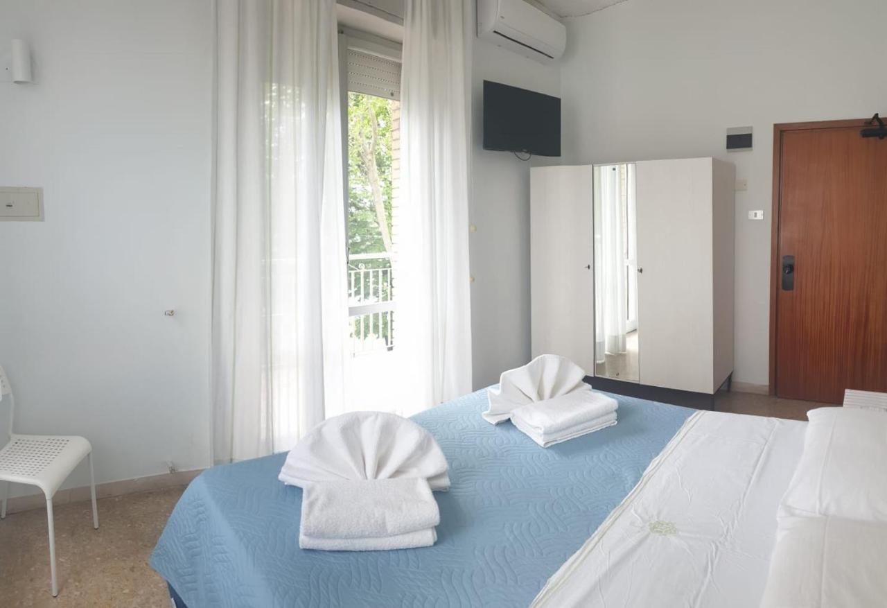 Hotel Alfa Anche In All Inclusive Rimini Kültér fotó