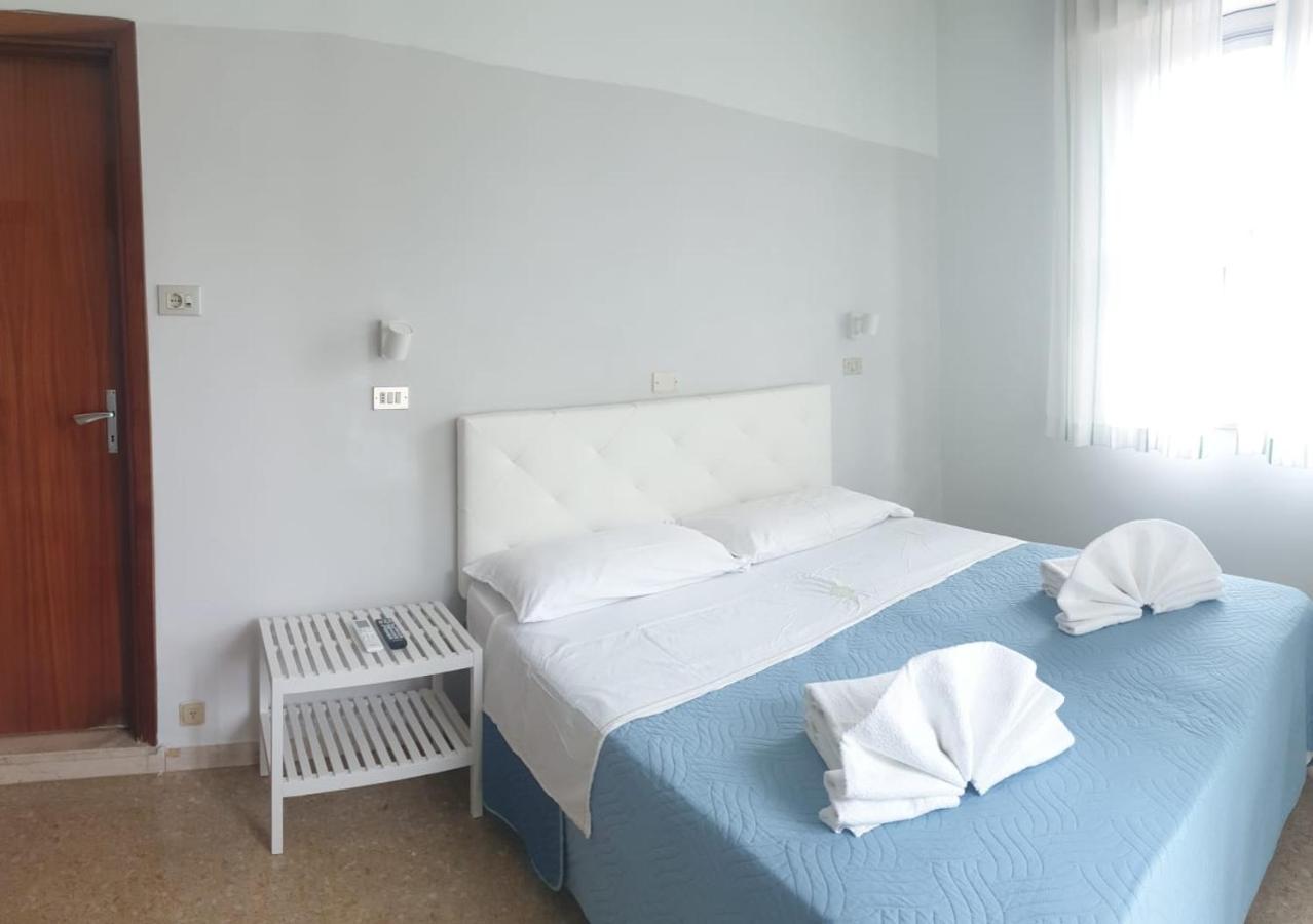Hotel Alfa Anche In All Inclusive Rimini Kültér fotó