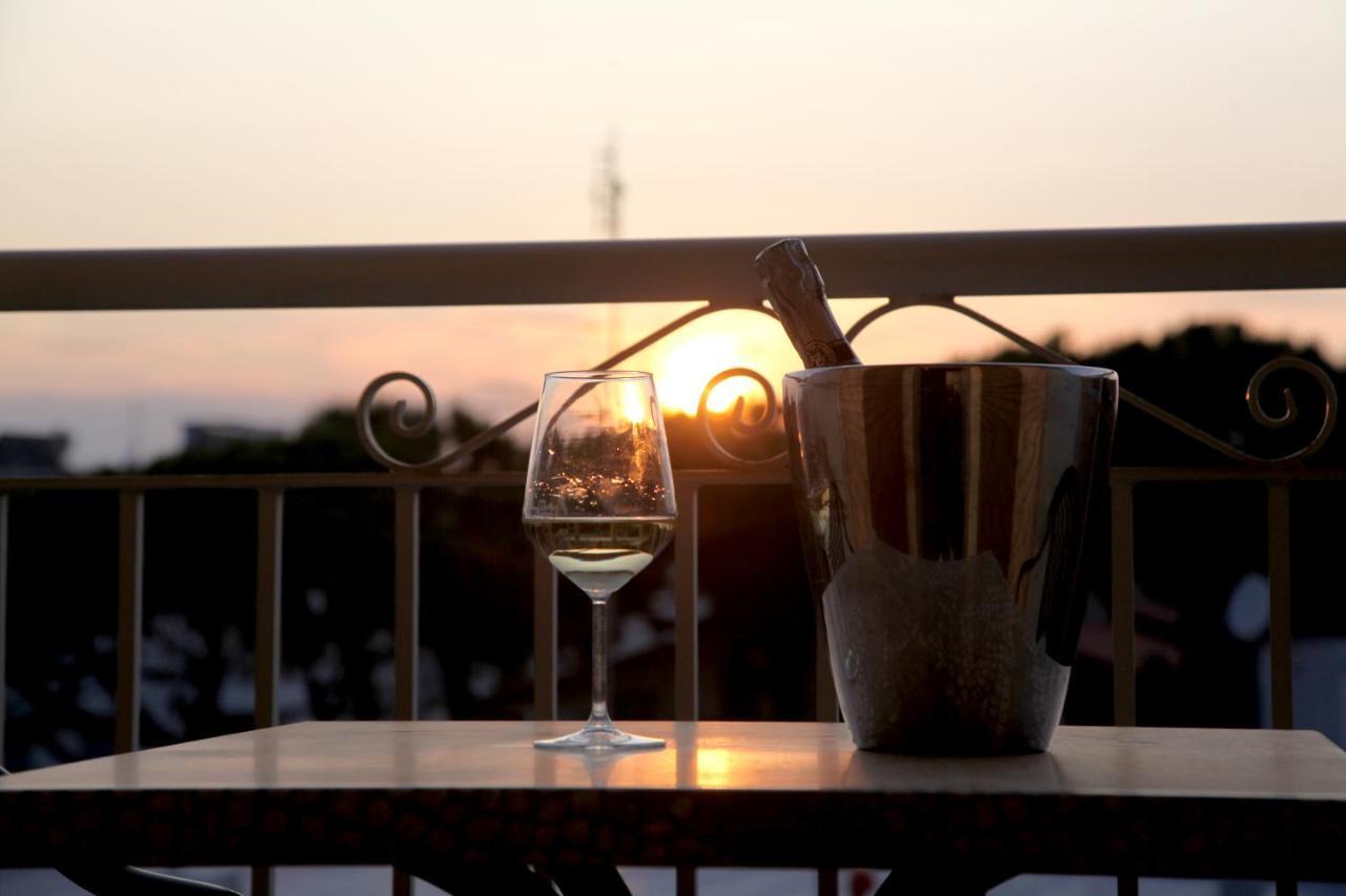 Hotel Alfa Anche In All Inclusive Rimini Kültér fotó