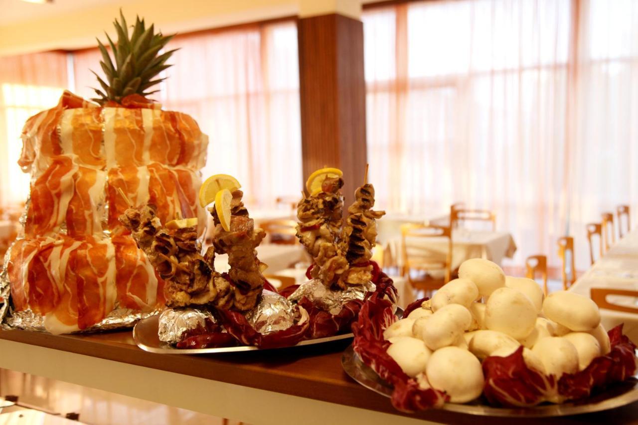 Hotel Alfa Anche In All Inclusive Rimini Kültér fotó