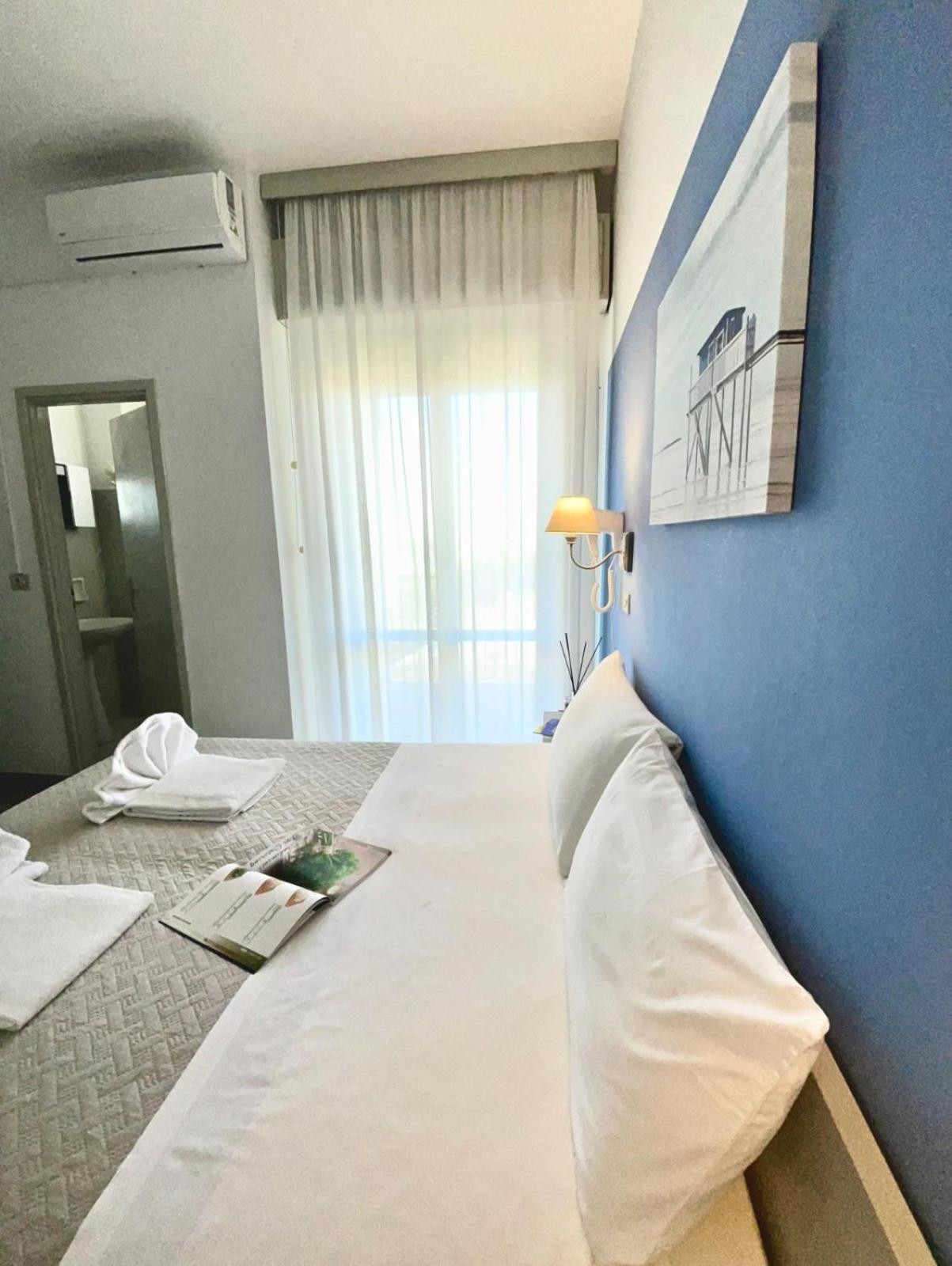 Hotel Alfa Anche In All Inclusive Rimini Kültér fotó