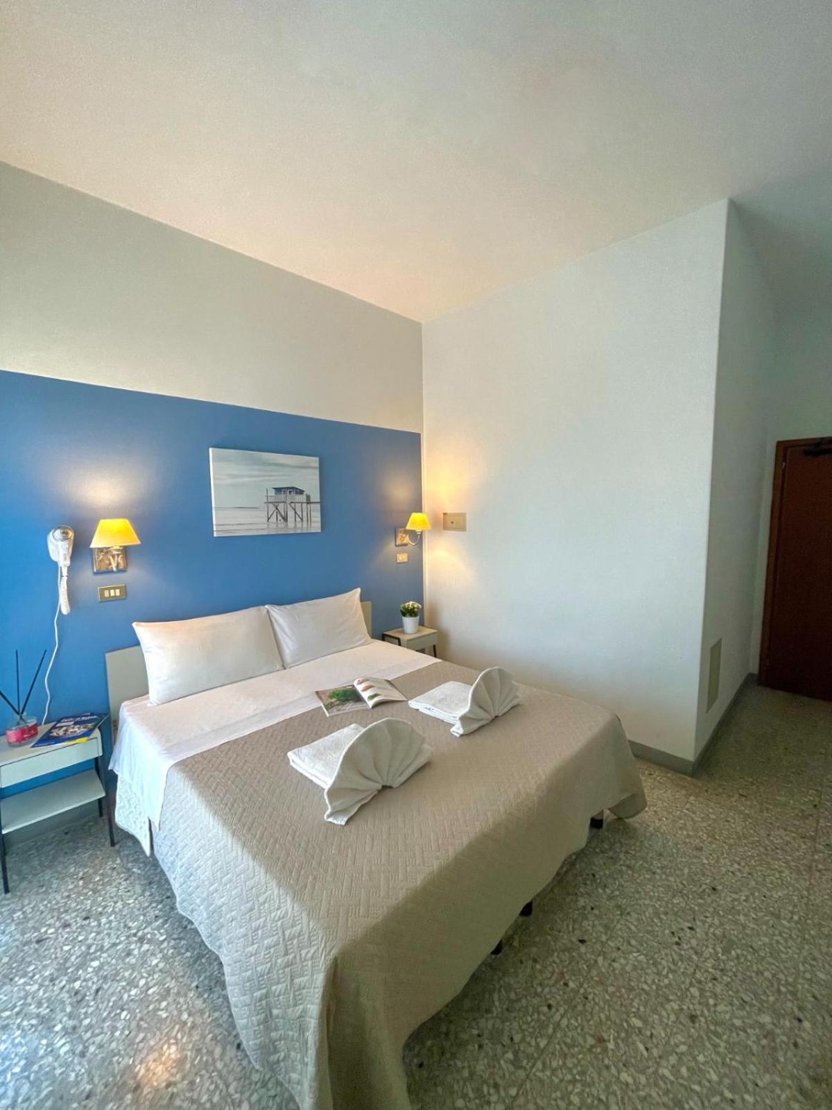 Hotel Alfa Anche In All Inclusive Rimini Kültér fotó