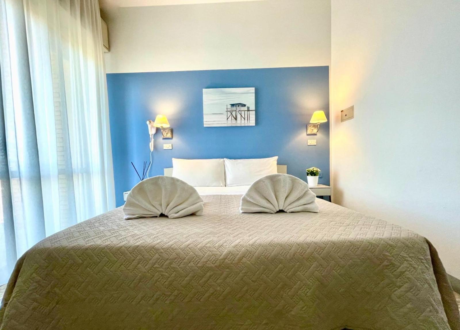 Hotel Alfa Anche In All Inclusive Rimini Kültér fotó