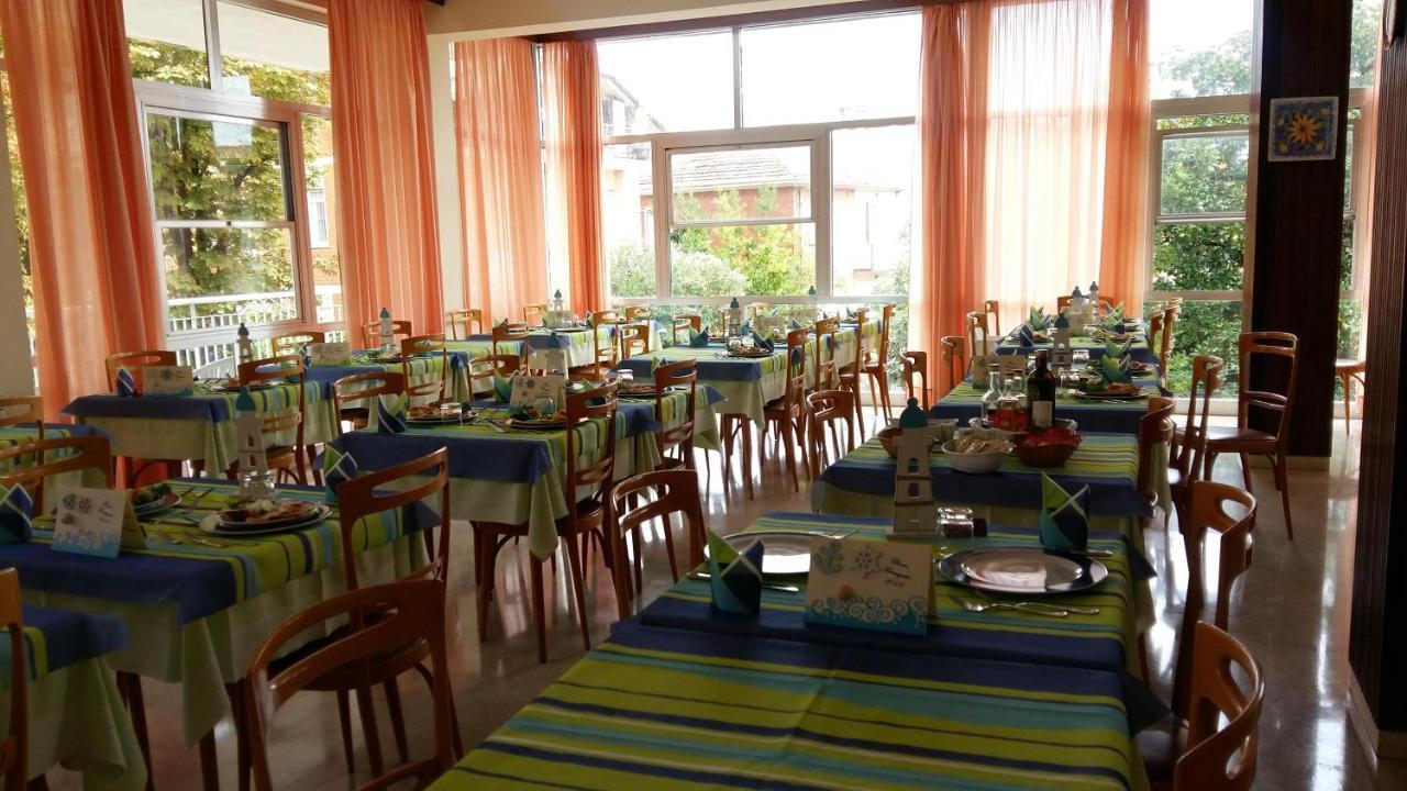 Hotel Alfa Anche In All Inclusive Rimini Kültér fotó