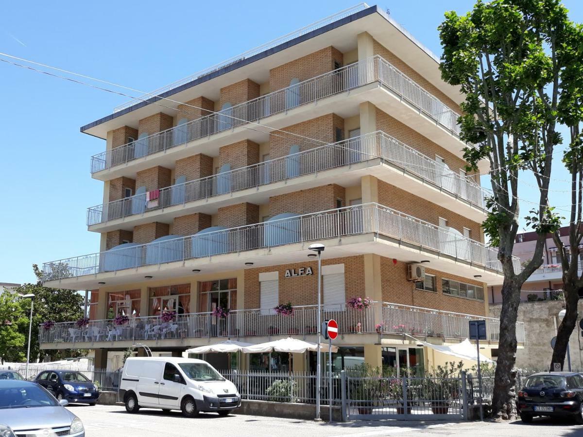 Hotel Alfa Anche In All Inclusive Rimini Kültér fotó